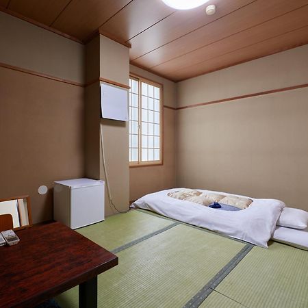 ホテルしみず 十日町市 エクステリア 写真